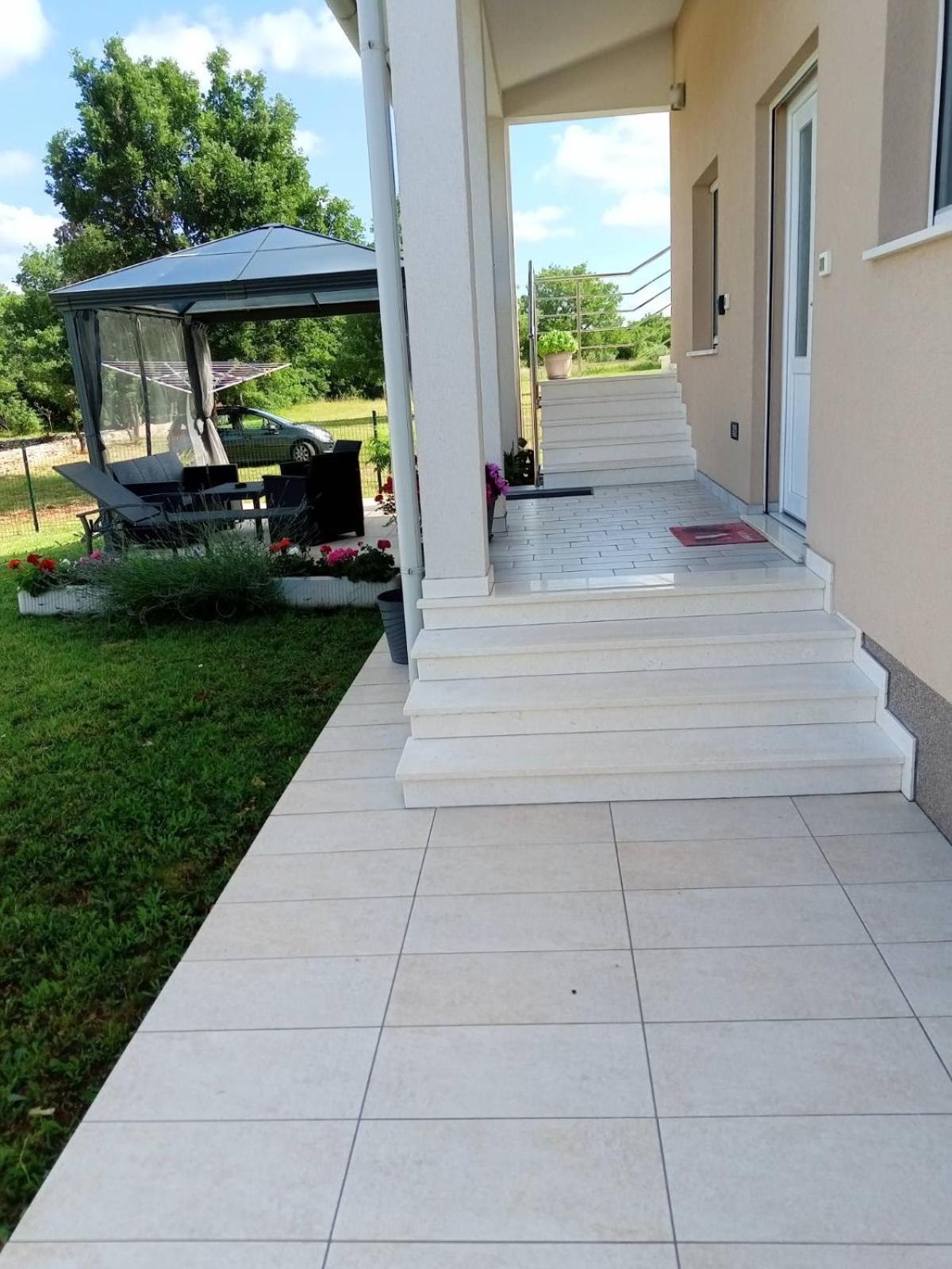 Apartmani Danica Vodnjan Luaran gambar