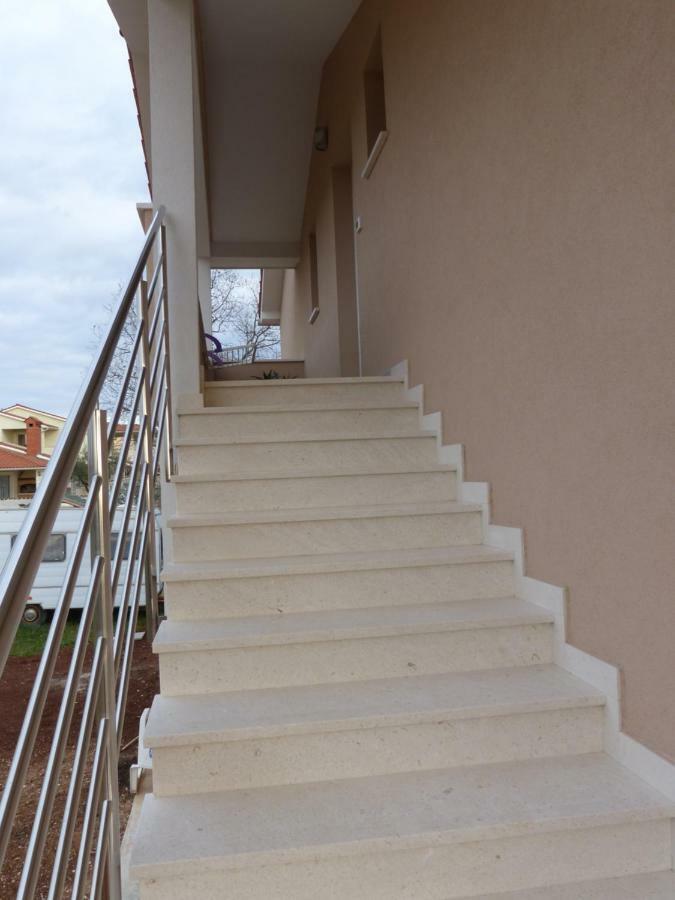 Apartmani Danica Vodnjan Luaran gambar