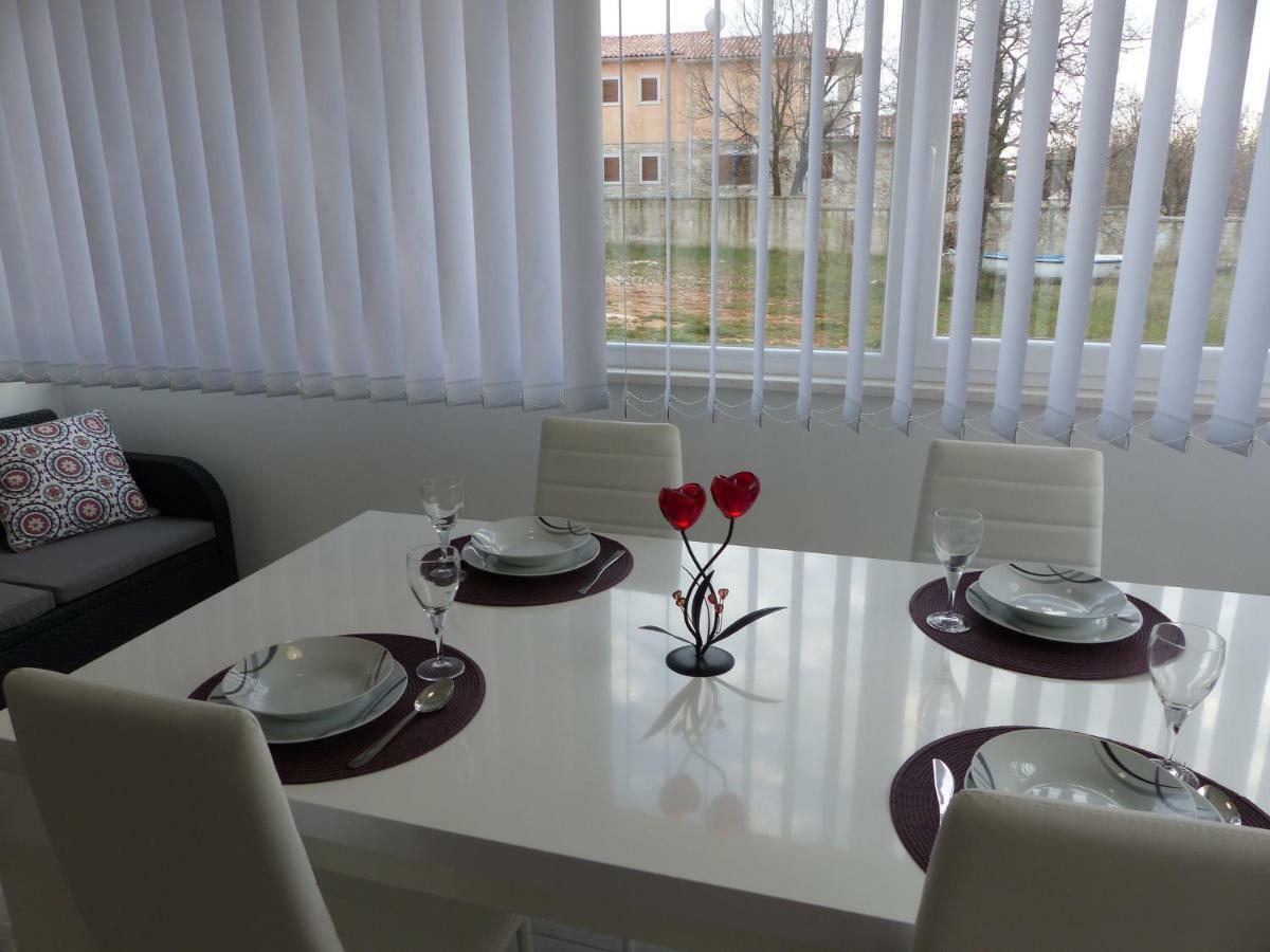 Apartmani Danica Vodnjan Luaran gambar